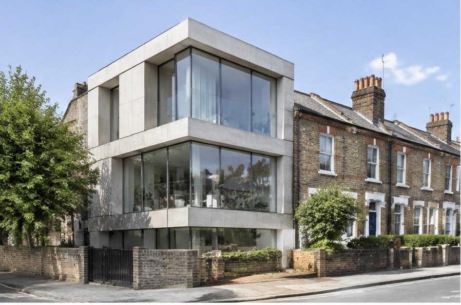 Bold contemporary home with Balham residential surroundings