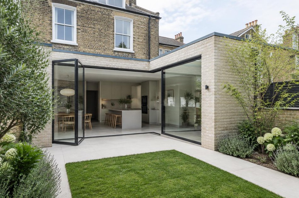 New contemporary rear extension in Beckenham