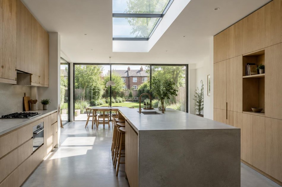 New contemporary rear extension in Bromley Town