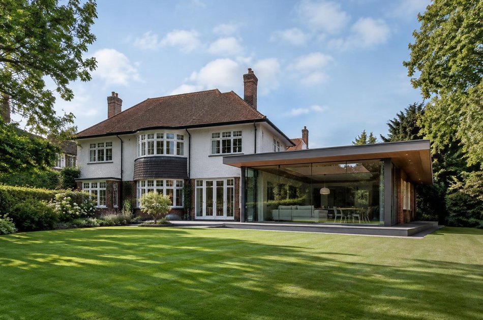 New contemporary rear extension in Canons Park