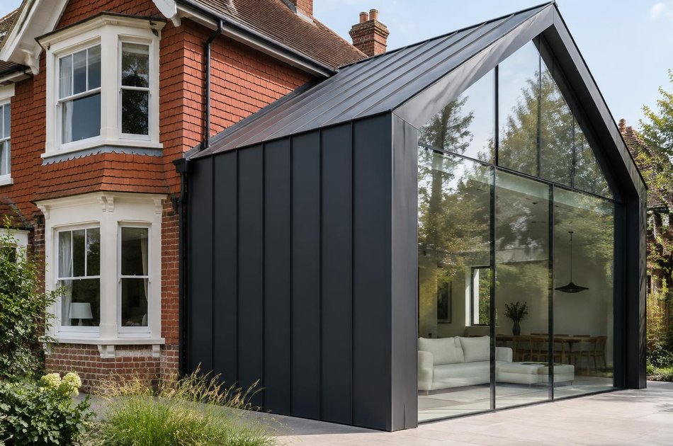 Period facade beside a new contemporary extension in Chislehurst