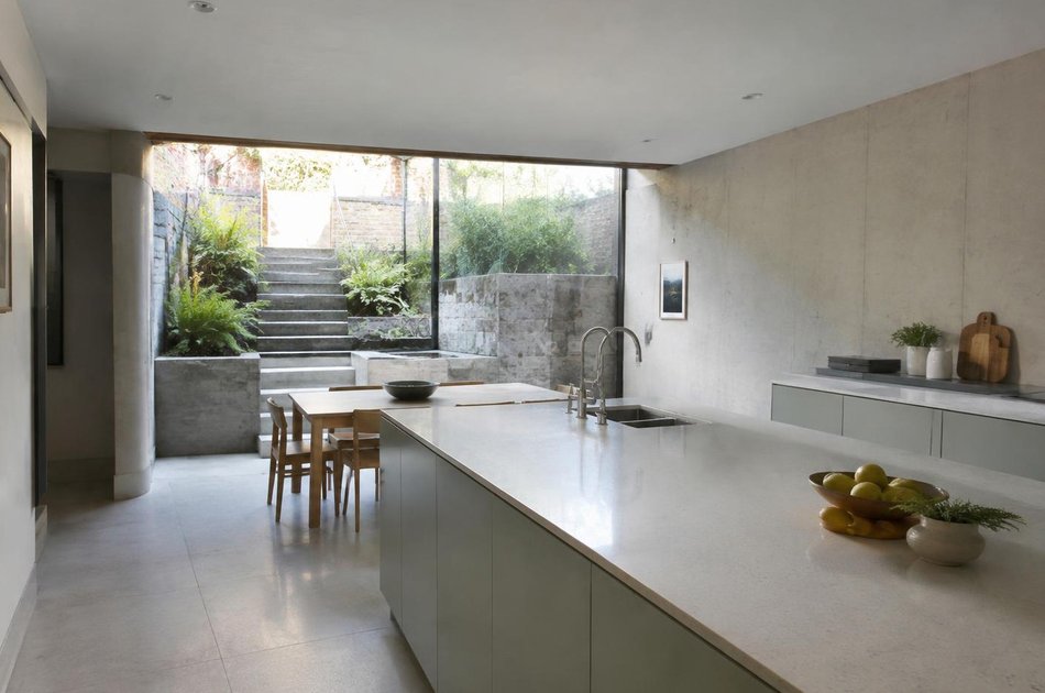 New contemporary rear extension in Croydon Town Centre