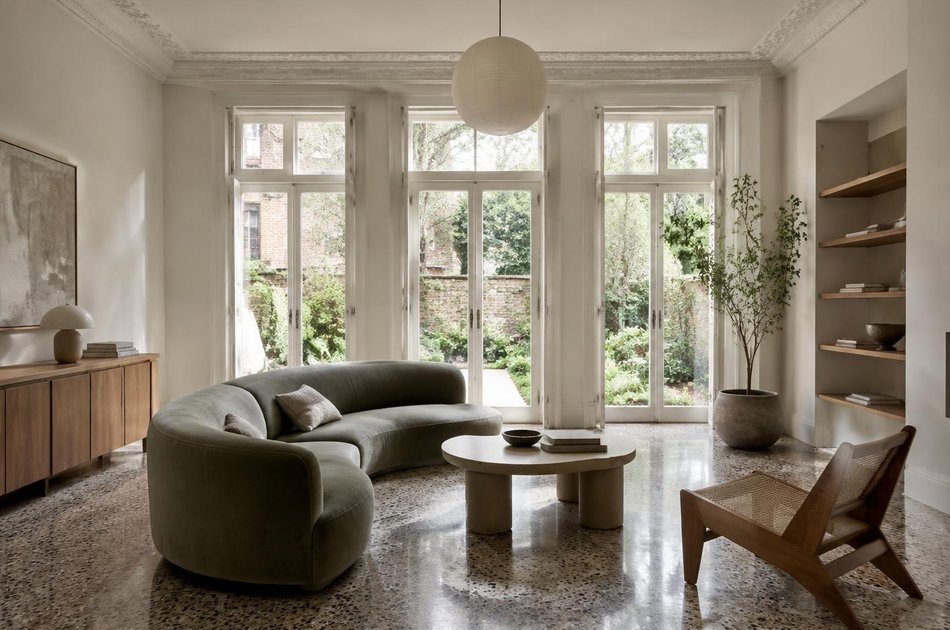 Contemporary living space opening onto a garden in Croydon Town Centre