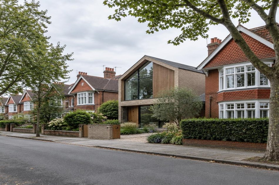 Contemporary house on a residential street in Grange Park