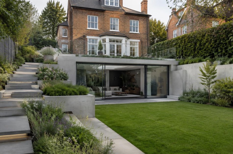 New contemporary rear extension in Harrow on the Hill