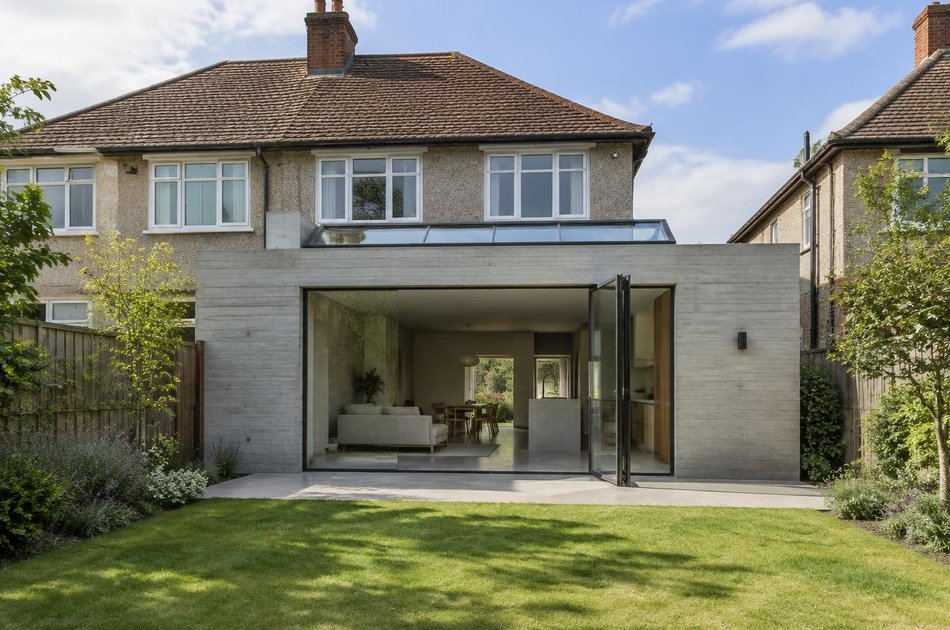 New contemporary rear extension in Hornchurch