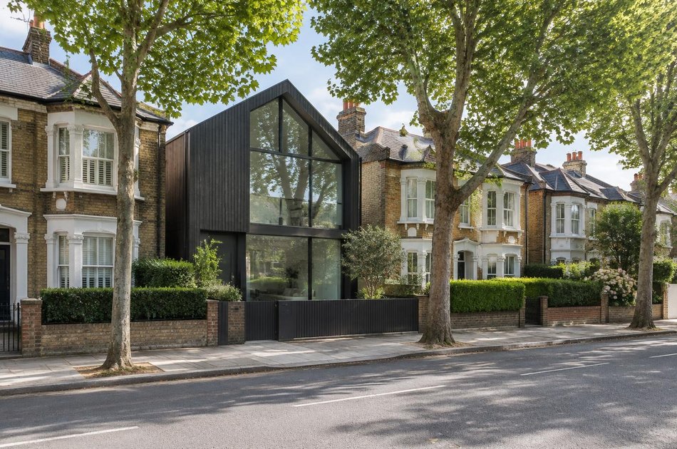 Contemporary house on a residential street in Kensal Rise