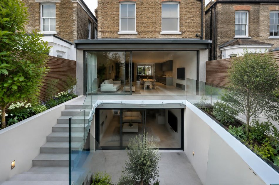 New contemporary rear extension in Kilburn