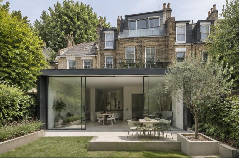 Bold contemporary residence beside actively extended Victorian terraces in London Fields