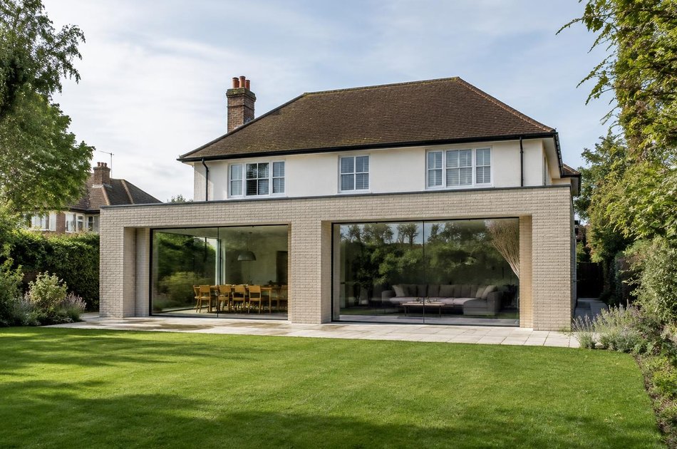 New contemporary rear extension in Osterley