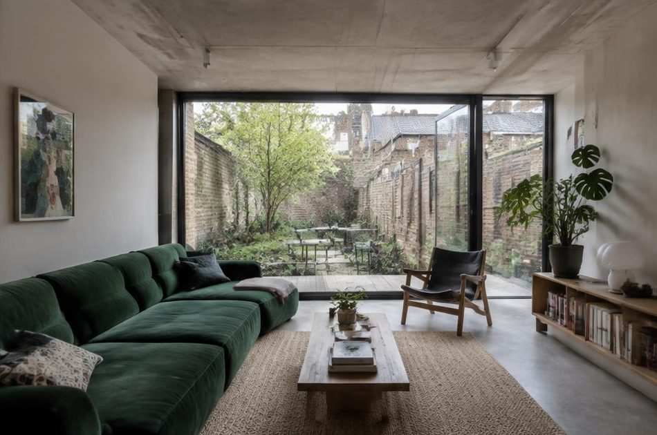 Contemporary glazed garden extension behind a period home in Peckham