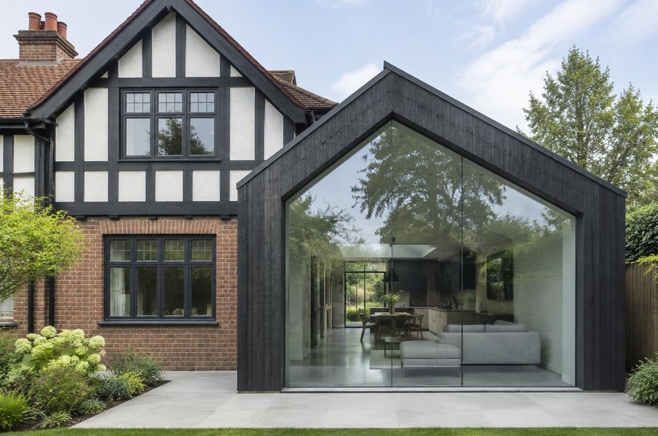 Period facade beside a new contemporary extension in Petts Wood
