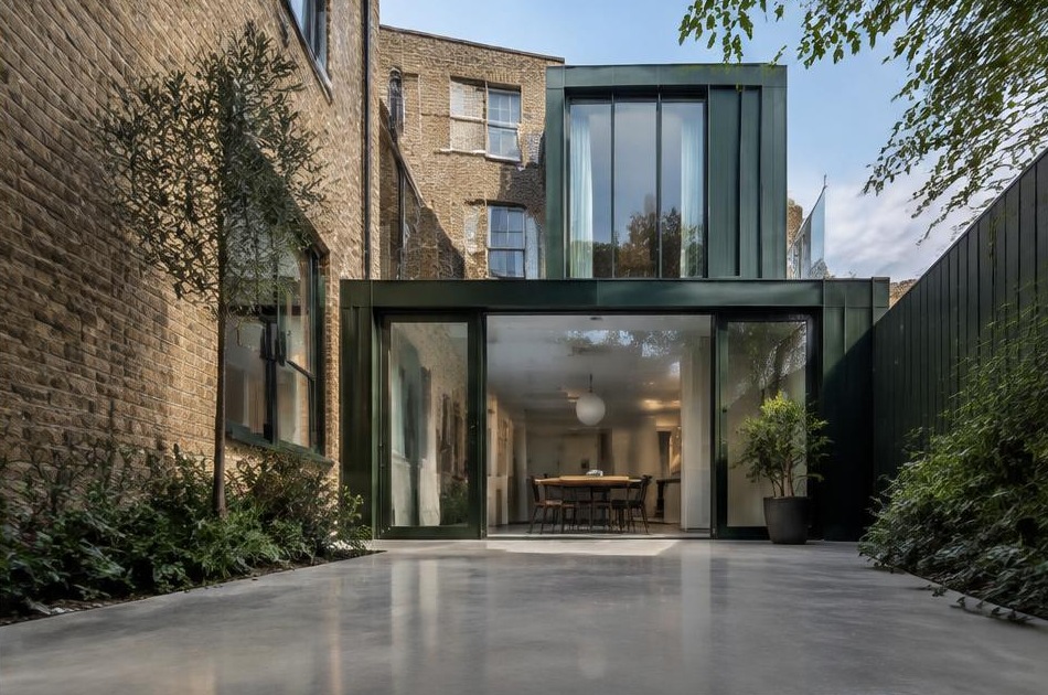 Contemporary glazed garden extension behind a period home in Vauxhall