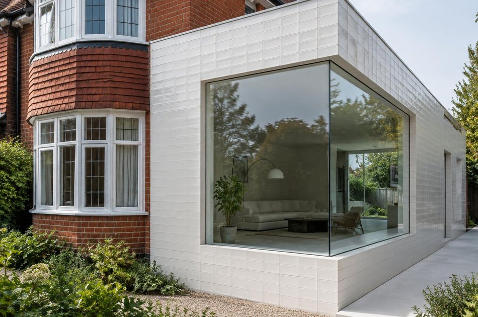 Period facade beside a new contemporary extension in West Wickham