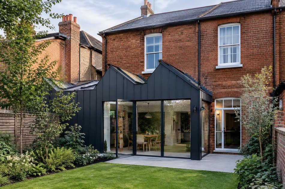 New contemporary rear extension in Willesden Green